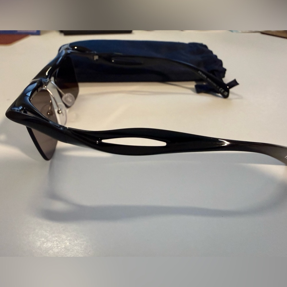 Prada Black Sunglasses - Picture 2 of 5